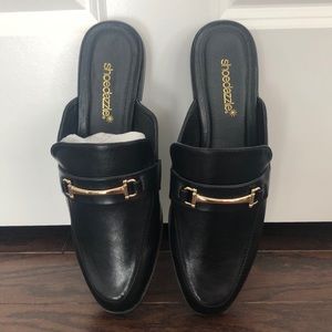 Black Smooth Transition Flats